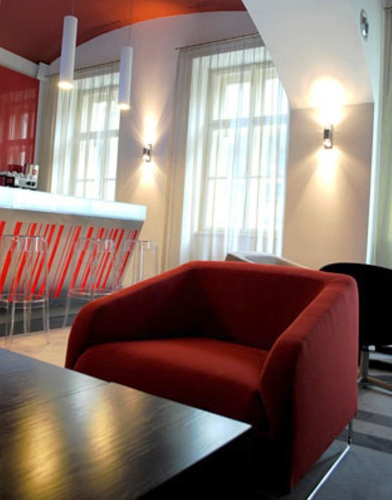 Hotel Red&blue Design