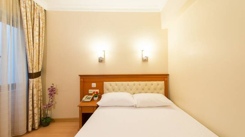 Prestige Hotel