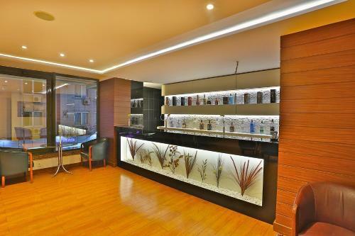 Grand Madrid Hotel