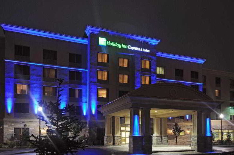 Holiday Inn Express Hotel & Suites Vaughan-southwest