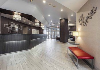 Hotel Quality Suites Montreal Aeroport