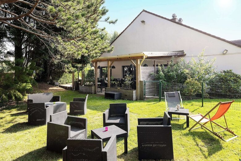 Hotel Campanile Fouquieres Les Bethune(.)