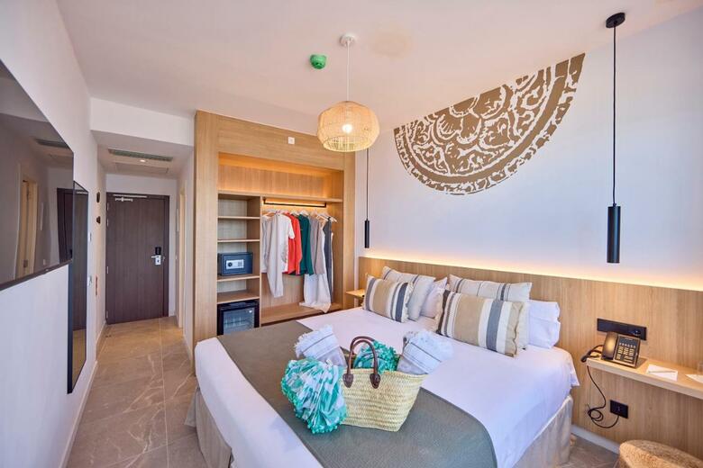Hotel Saul� By Puro