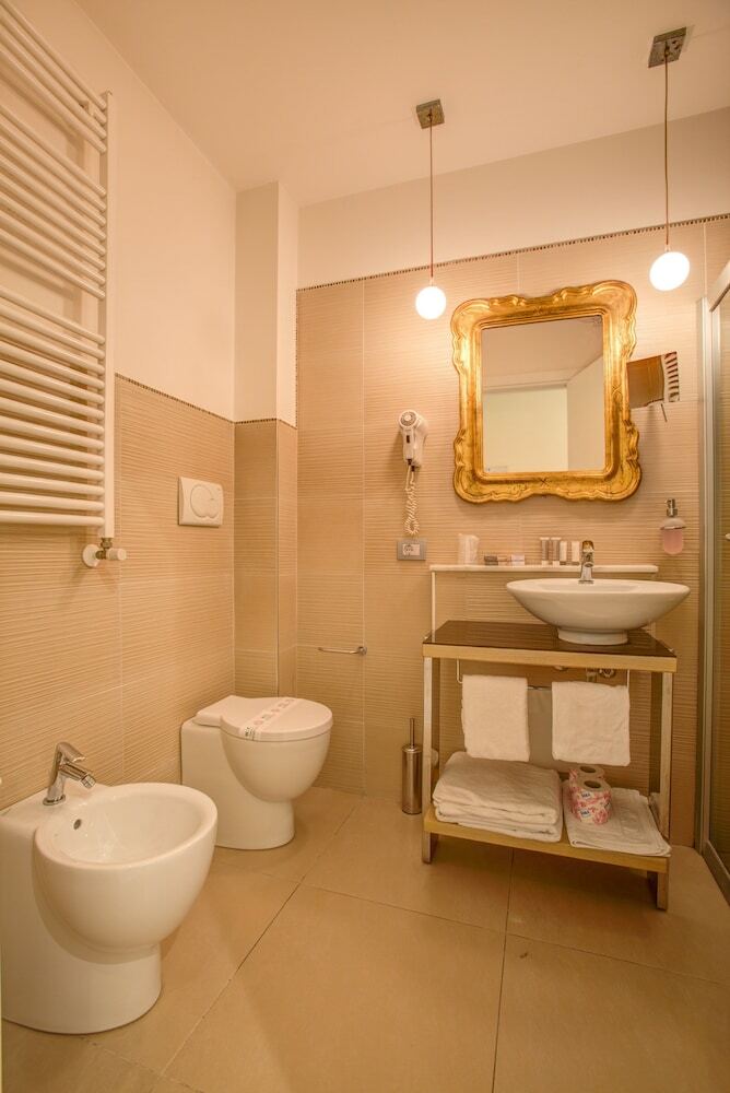 Hotel Ferretti Beach