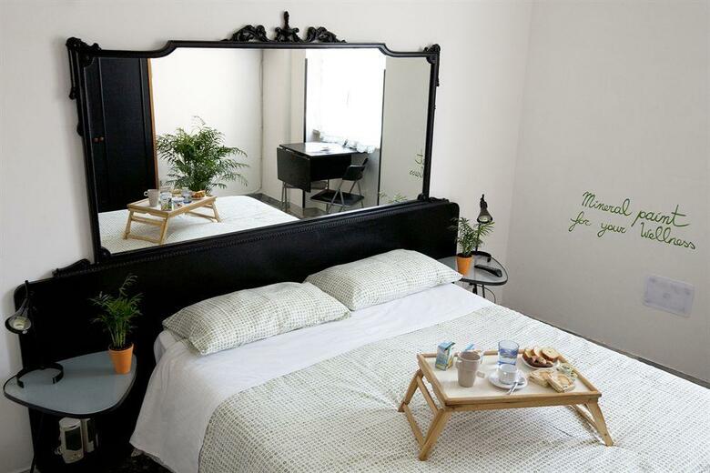 Martini Bed