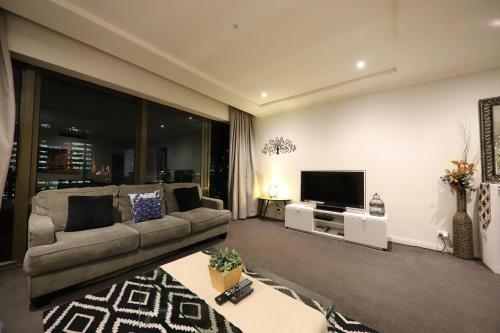 Aparthotel Heart Of Cbd Penthouse Apartment