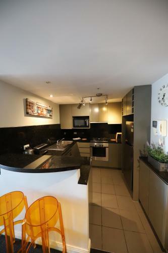 Aparthotel Heart Of Cbd Penthouse Apartment