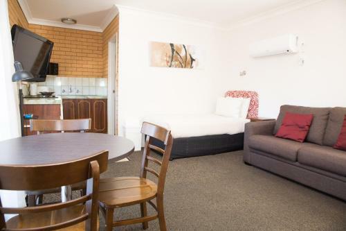 Centralpoint Motel