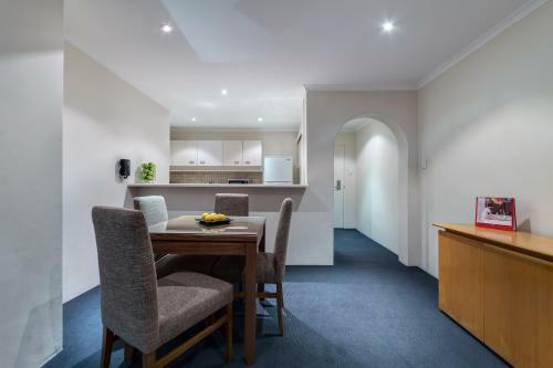 Aparthotel The York By Swiss-belhotel