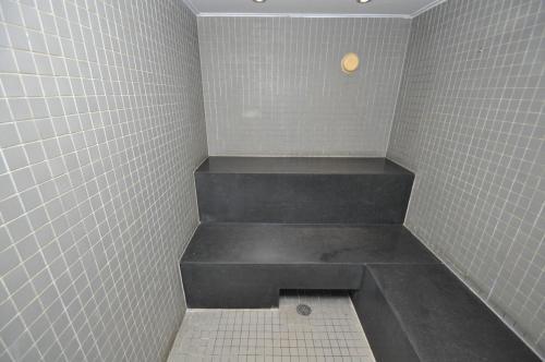 Darlinghurst Self-contained Modern One-bedroom Apartment (313 Bur)