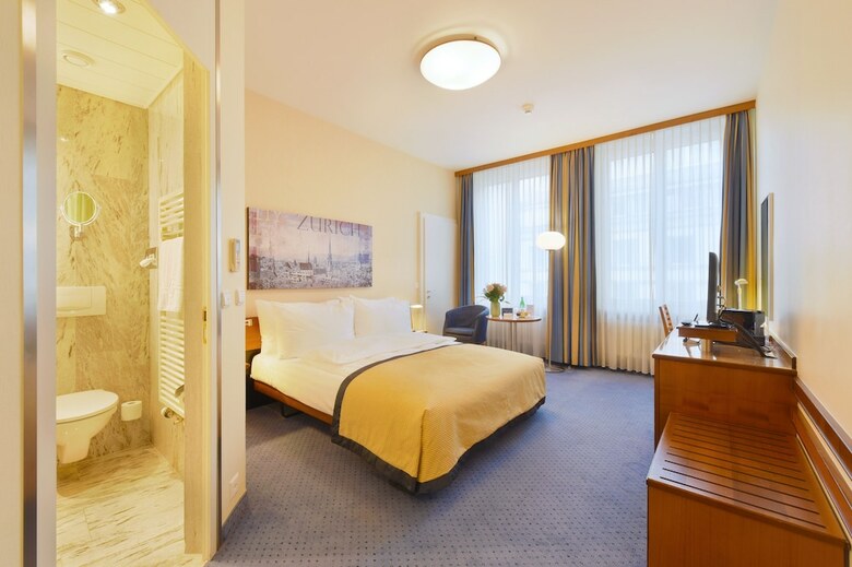 Hotel Gl�rnischhof