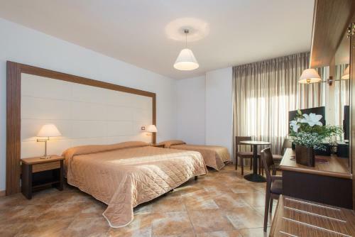 Royal Hotel