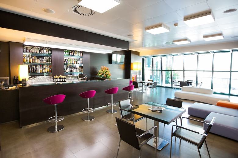 Link Hotel