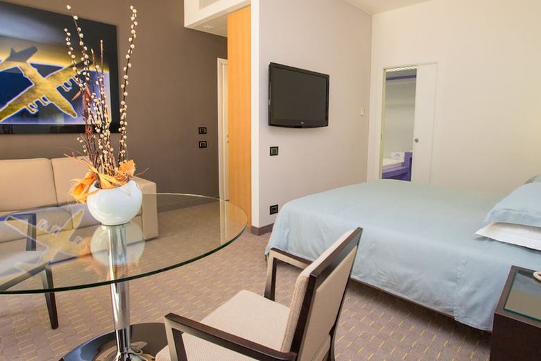 Link Hotel