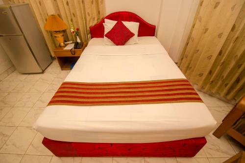 Laurel Hotels Ltd.