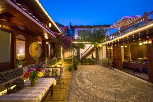 Her House Inn