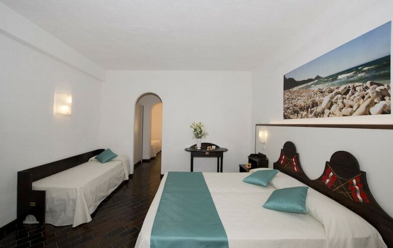 Hotel Cala Di Mola
