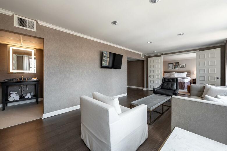 Hotel Indigo Chicago Gold Coast