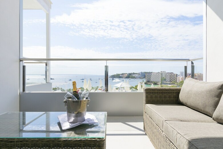 Reverence Mare Hotel Adults Only