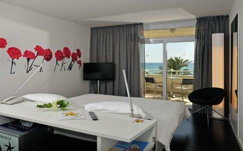 Hotel Iberostar Waves Bah�a De Palma - S�lo Adultos