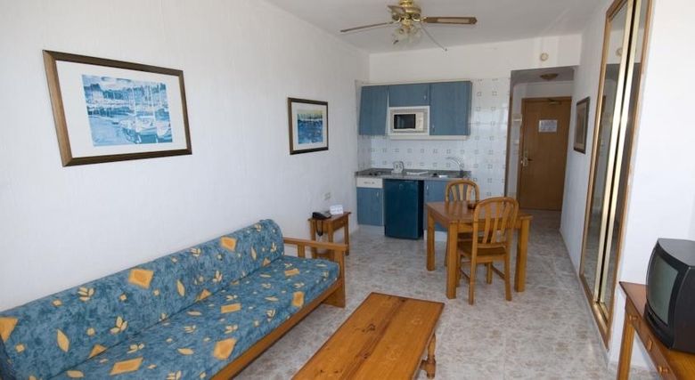 Apartamentos Playa Moreia