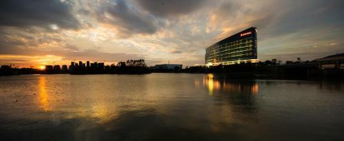 Fuzhou Jeurong Hotel