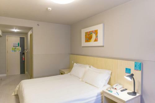 Hotel Jinjiang Inn Xinxiang Railway Station