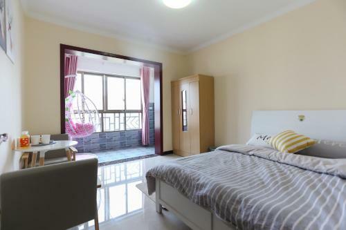 Guiyang Miao Station Hostel