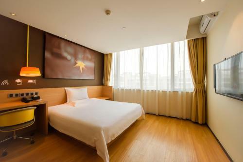 Iu Hotel Shenyang Railway Station Sk Transfer Center