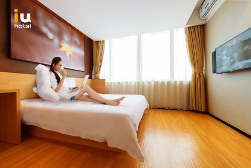 Iu Hotel Shenyang Railway Station Sk Transfer Center