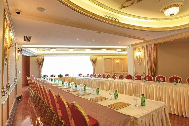 Moskva Hotel