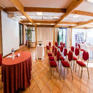 Ariane Hotel