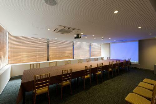 Metro Hotel Myeongdong