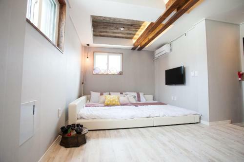 Hostal Daemyung Guesthouse