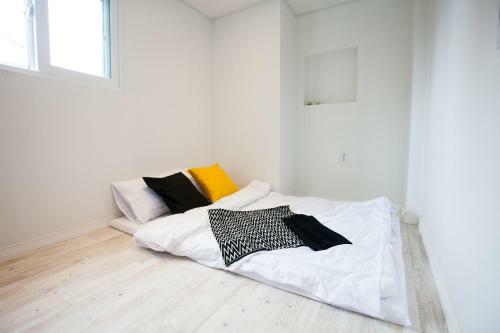 Hostal Daemyung Guesthouse