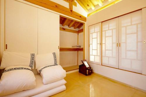 Hostal Hanok 24 Guesthouse Gyeongbokgung