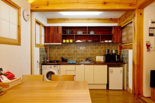 Hostal Hanok 24 Guesthouse Gyeongbokgung