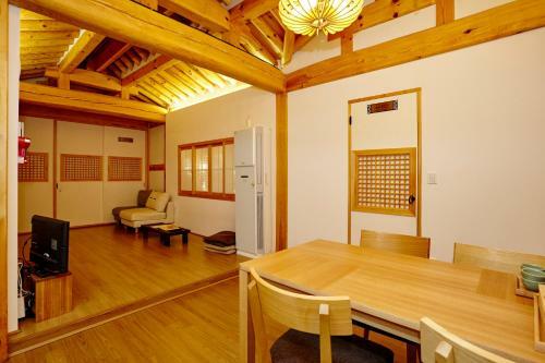 Hostal Hanok 24 Guesthouse Gyeongbokgung
