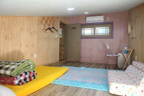Hostal Basecamp Guesthouse