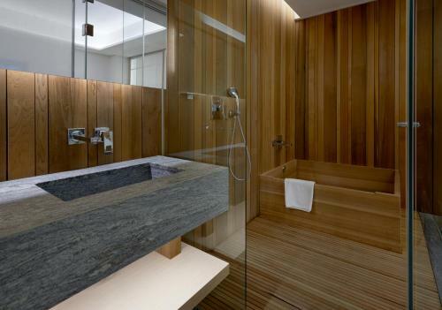 Golden Tulip M Hotel