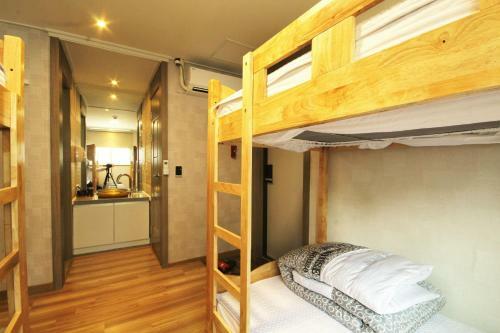Hostal G House Mini Hotel & Guesthouse