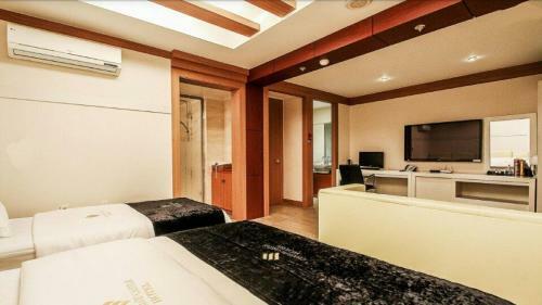Hotel Charlot Castle