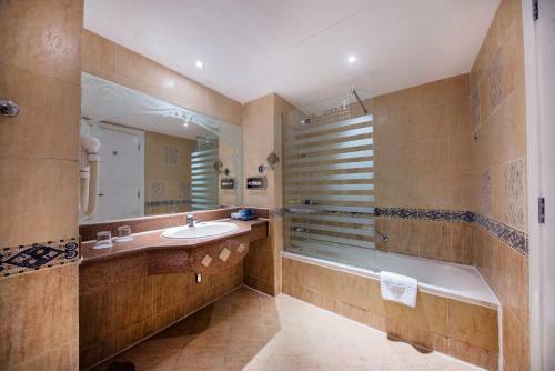 Hotel Sunrise Garden Beach Resort & Spa