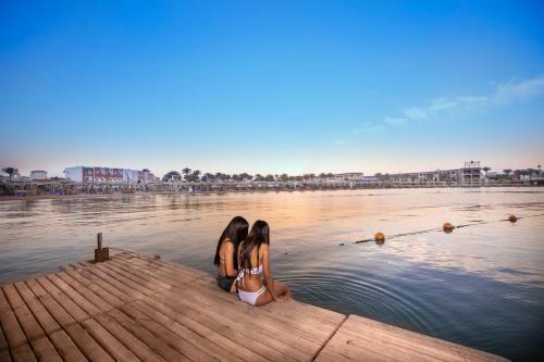 Hotel Sunrise Garden Beach Resort & Spa