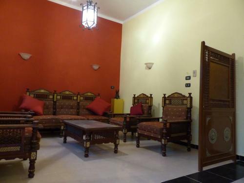 Hostal Senmut Luxor Hotel
