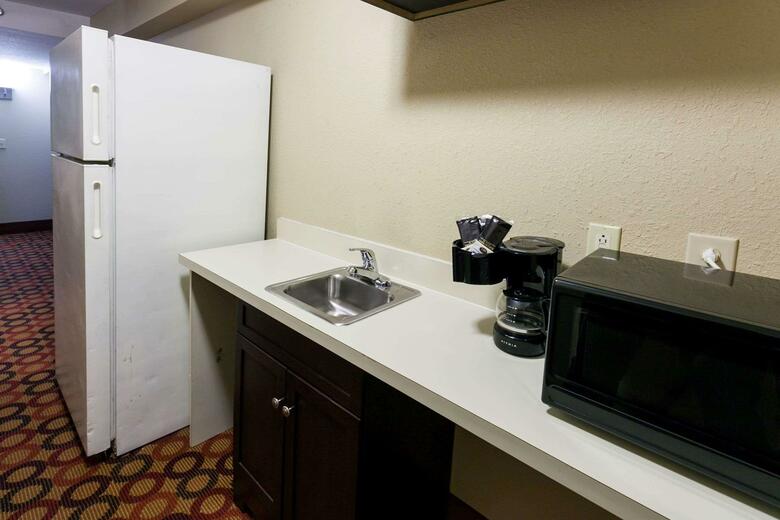 Hotel Baymont Inn & Suites
