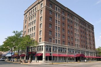 Ramada Plaza Hotel