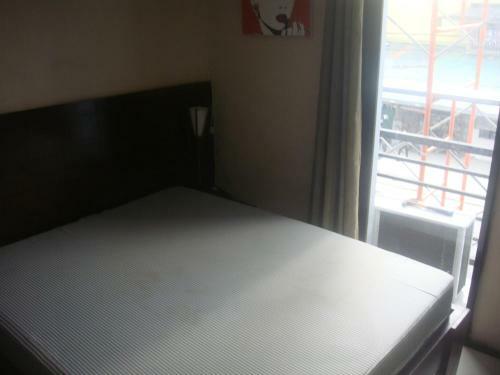 Hidden Pearl Hotel (janus Luxury Suites)