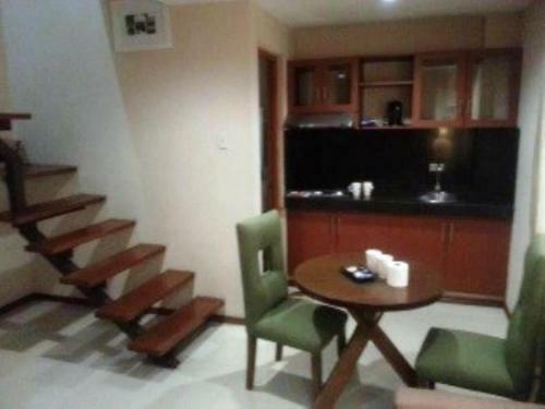 Hidden Pearl Hotel (janus Luxury Suites)