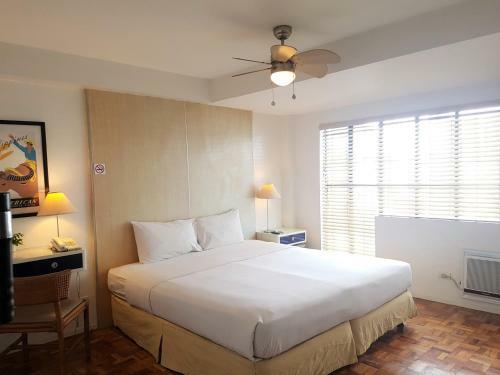 The Clipper Hotel